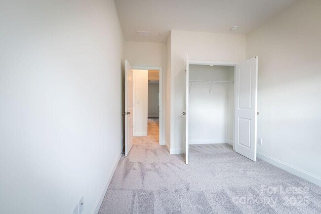 Building Photo - 5021 Cherry Gum Ct