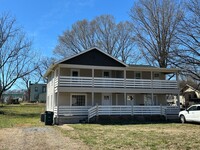 Building Photo - Left Side of Duplex