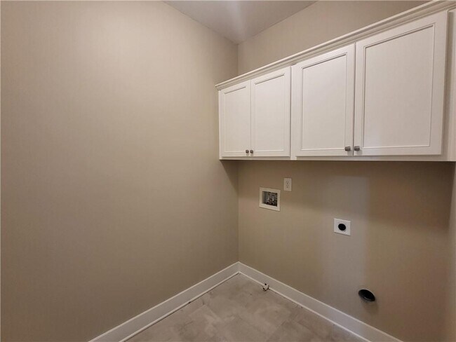 Building Photo - 5728 Taylor Wy