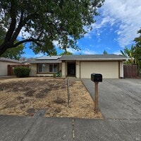 Building Photo - 464 Hartwick Ln