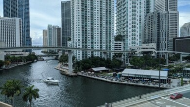 Building Photo - 350 S Miami Ave