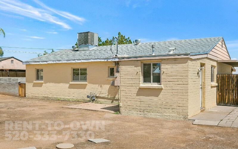 Building Photo - 418 E McMillan Dr