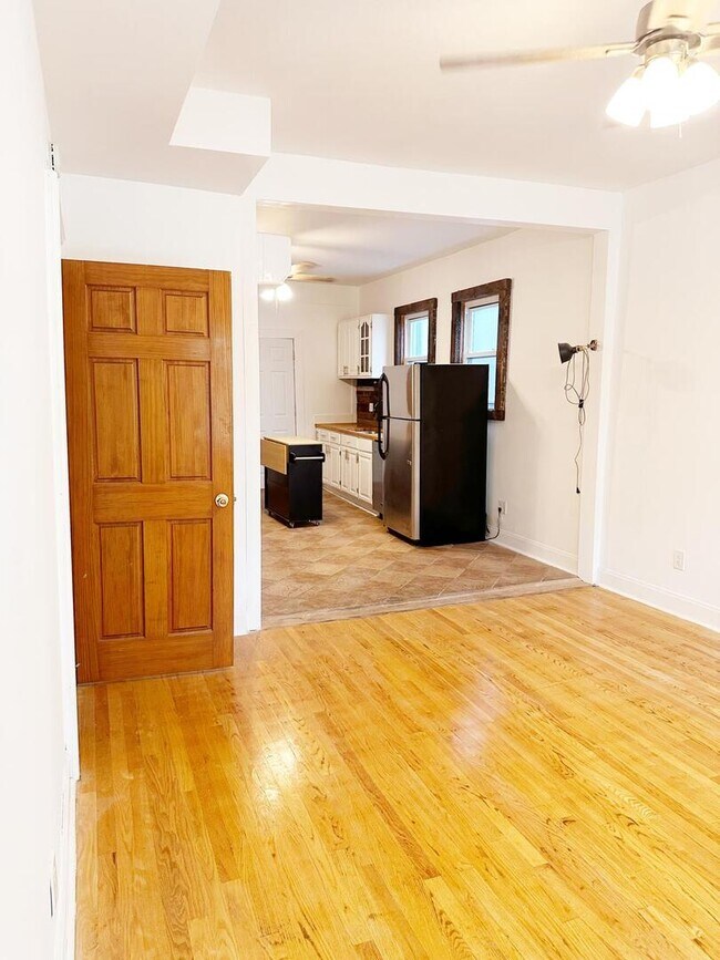 Building Photo - 2638 W Belden Ave