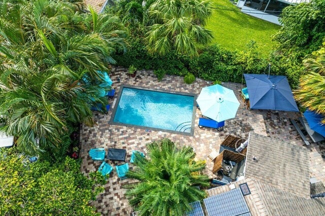 Building Photo - 1911 Parker Ave