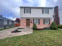 Building Photo - 5 Bedroom home on the NE side of Grand Rapids