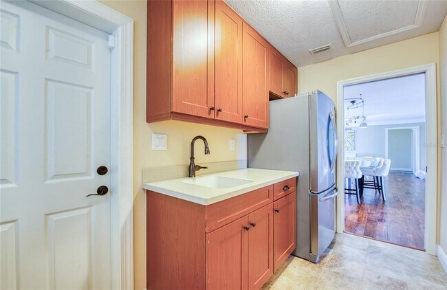 Building Photo - 4222 Miller Dr