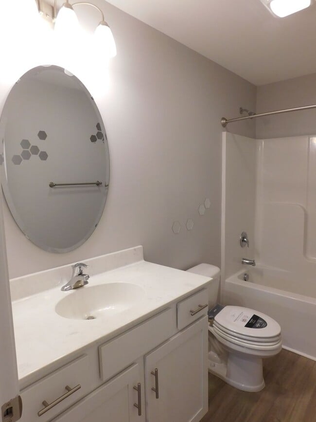 Building Photo - 500 Odham Ln