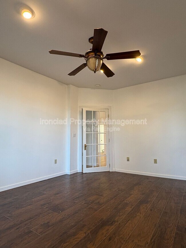 Building Photo - 24 Willis St