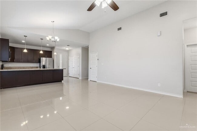 Building Photo - 14 Lancelot