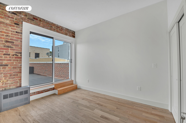 Building Photo - 155 25th St