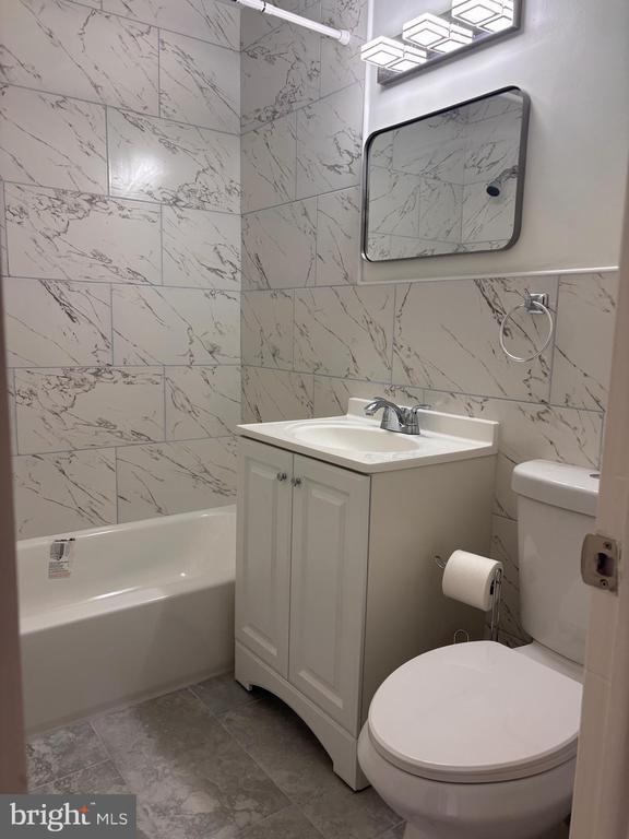 Building Photo - 12135 Academy Rd