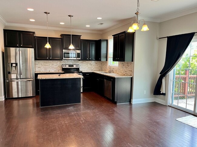 Building Photo - The Preserve at Morris Landing