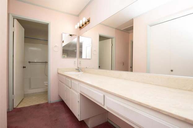 Building Photo - 2425 Cranston Dr