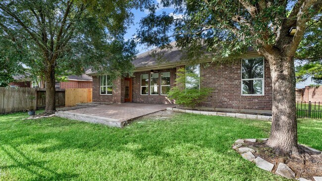 Building Photo - 22626 Fanwick Dr
