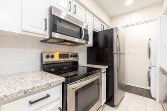 Building Photo - 14600 Fonmeadow Dr
