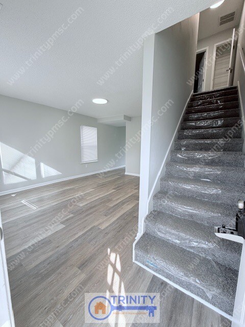 Building Photo - 104 Millwood Ct