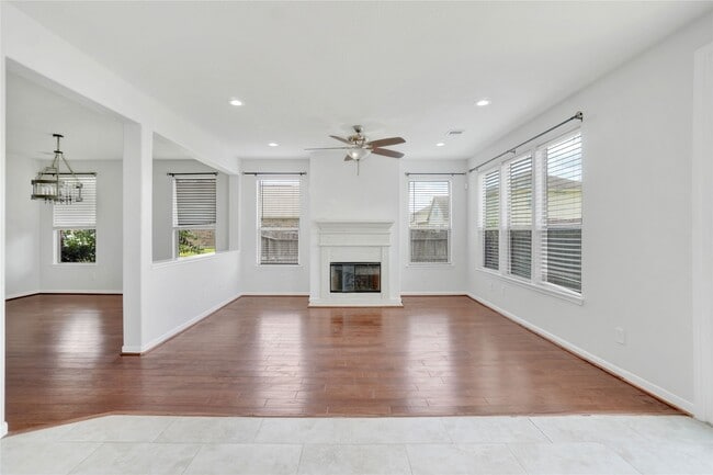 Building Photo - 10514 Kentington Oak Dr