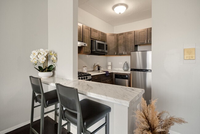 Building Photo - Fairview Apartments