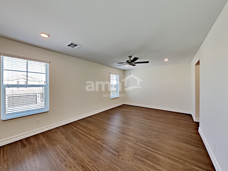 Building Photo - 6113 Wild Lilac Ct