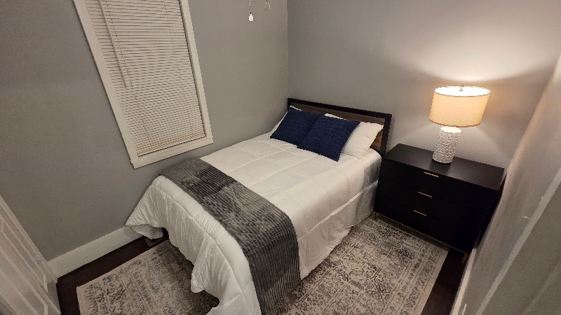 Building Photo - 1955 W 58th St