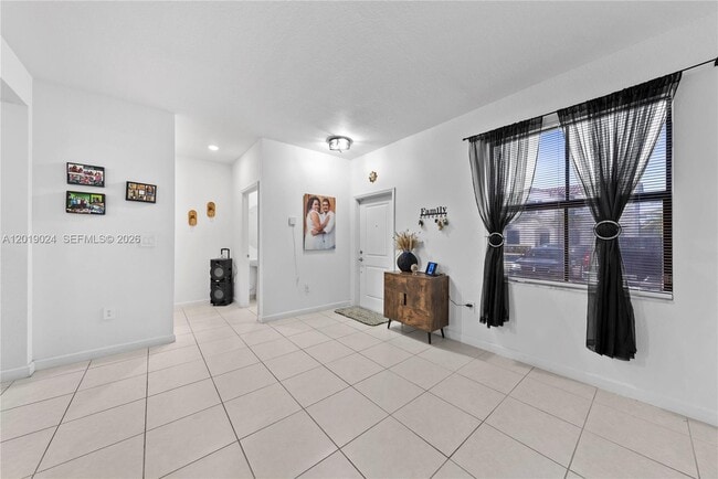 Building Photo - 11871 SW 247th Ter