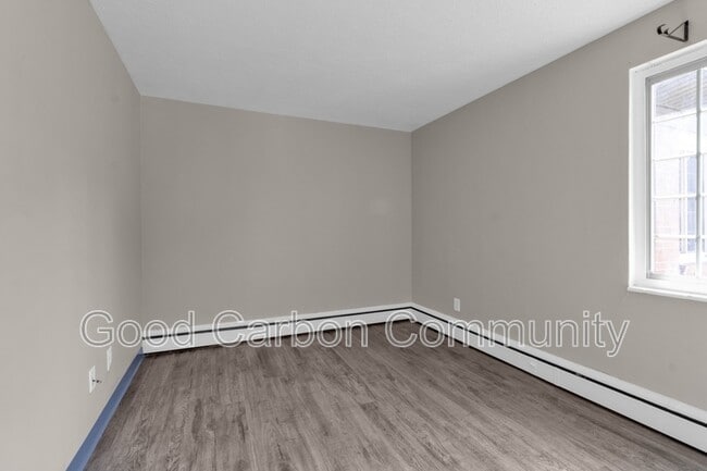 Building Photo - 309 Beattie Ave
