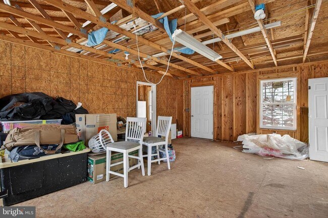 Building Photo - 1238 Logger Dr