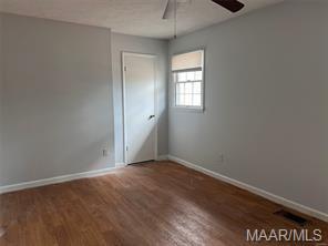 Building Photo - 570 Chatsworth Dr