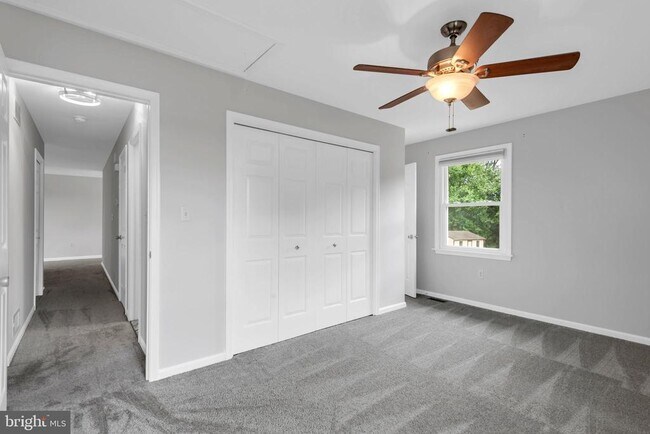 Building Photo - 644 Jasontown Rd