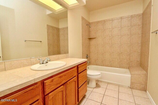 Building Photo - 1455 Cherokee Ridge Dr
