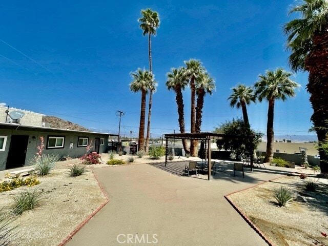 Building Photo - 36947 Melrose Dr