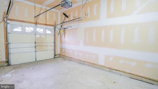 Building Photo - 108 Barefield Ln