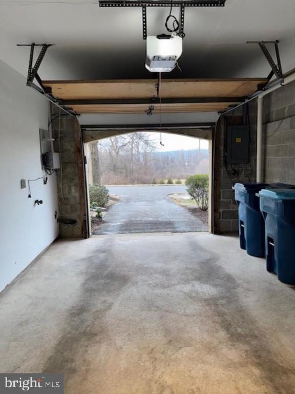 Building Photo - 468 Lynetree Dr