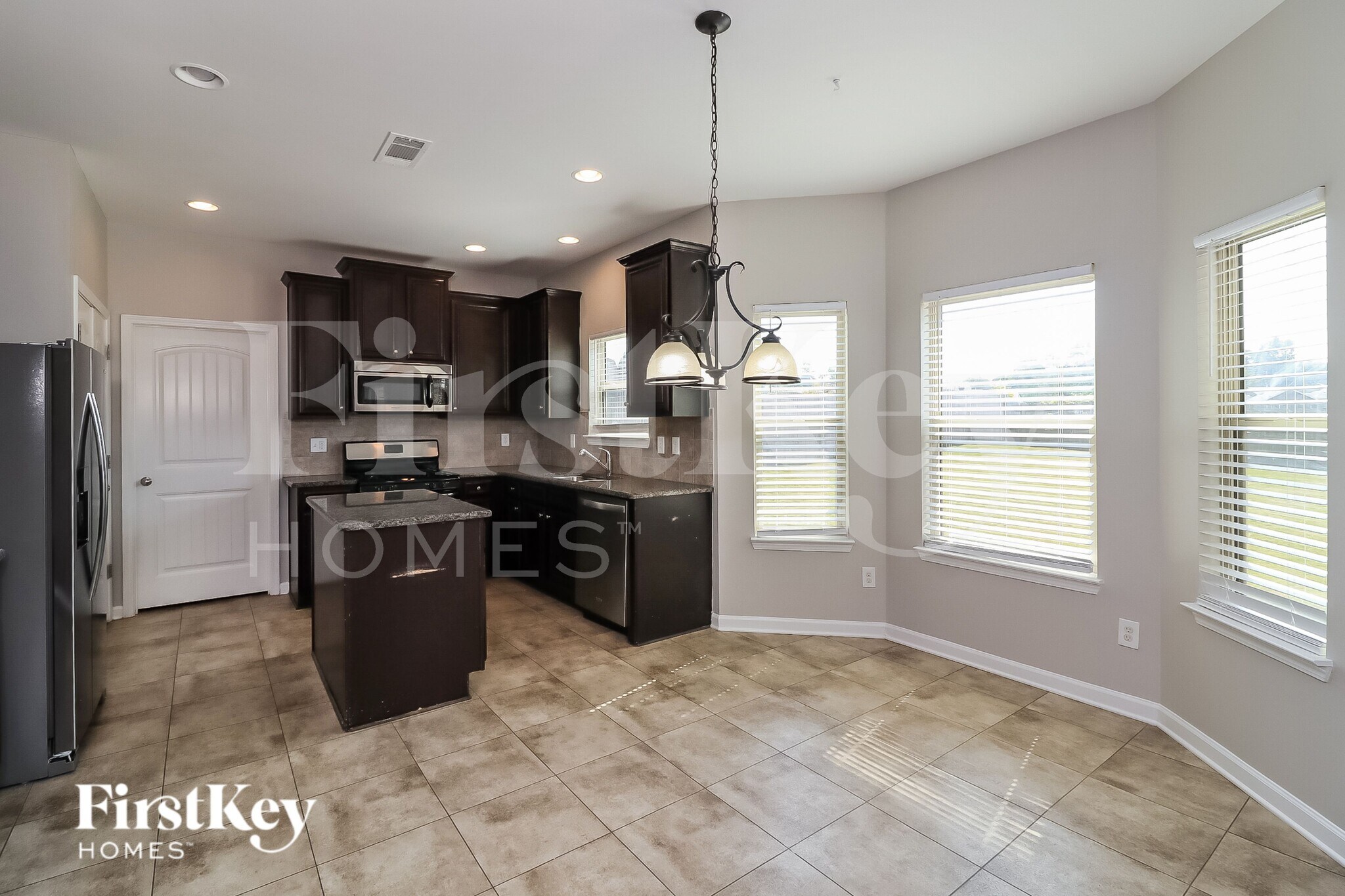 Building Photo - 919 Sublime Trail