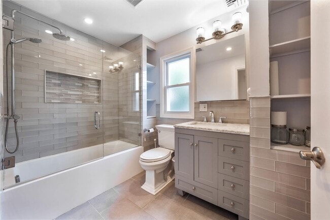 Building Photo - 85 Barrows Ave