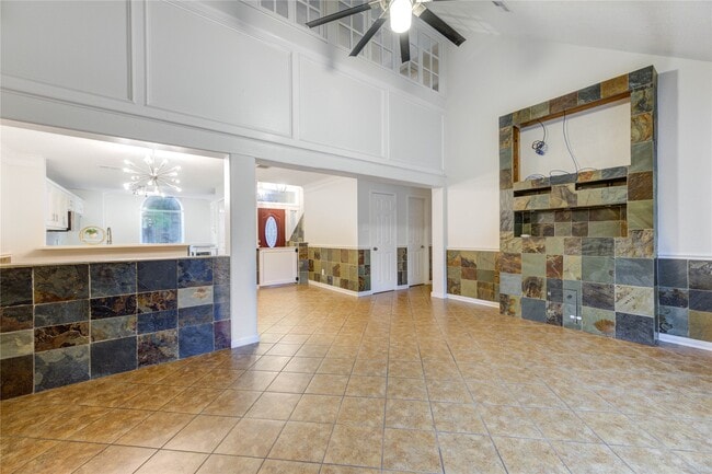 Building Photo - 21450 Park Post Ln