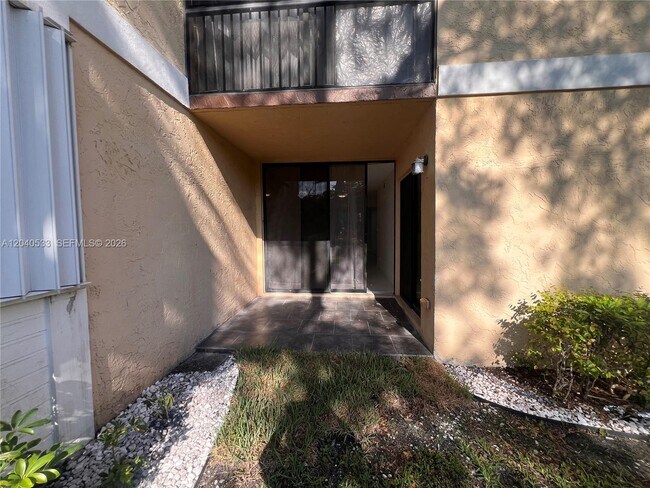 Building Photo - 5661 Riverside Dr