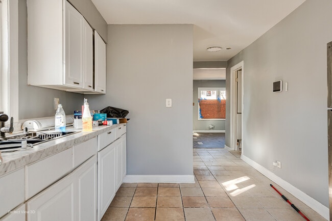 Building Photo - 12025 S Prairie Ave