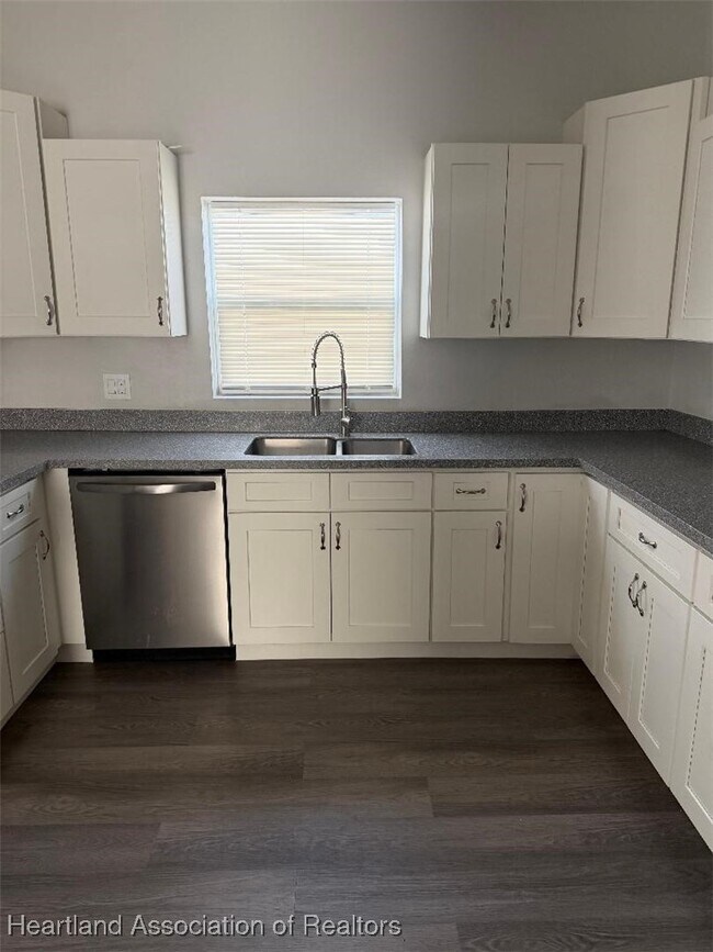 Building Photo - 1514 Las Villas Blvd