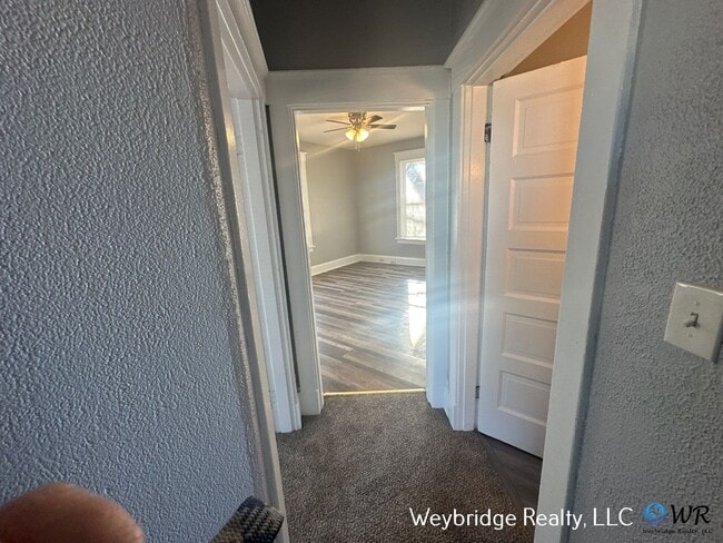 Building Photo - 407 Jackson Ave