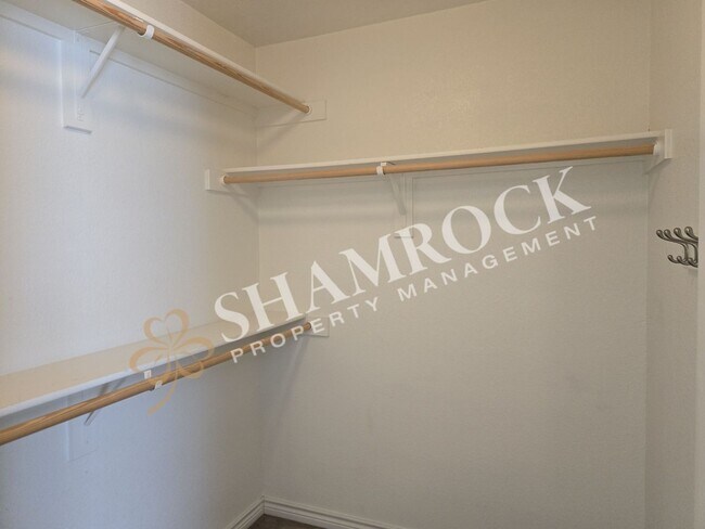 Building Photo - 826 Chambers Creek Cir