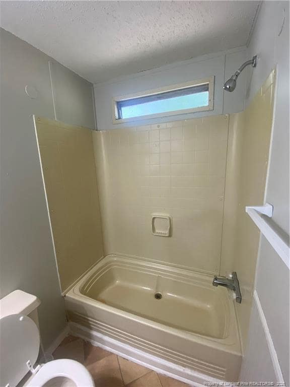 Building Photo - 6427 Wilson Ave