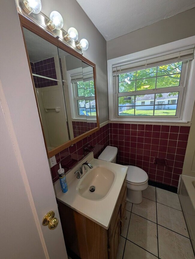 Building Photo - 5373 Pickford Dr