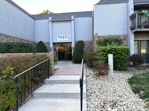 Building Photo - 7420 Grand Ave