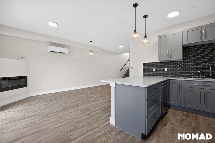 Building Photo - 3584 W 66th Ave