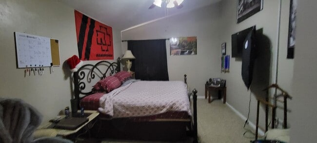 Building Photo - 3BR/2BA Home with Bonus/Game Room in Quiet Residential Neighborhood