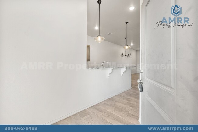 Building Photo - 2 Bedroom In Frenship ISD!