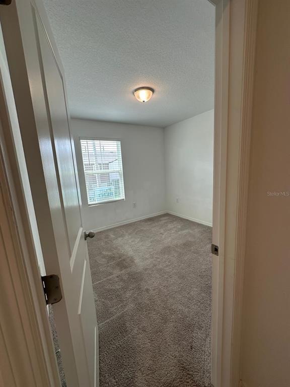 Building Photo - 118 Mandovi St