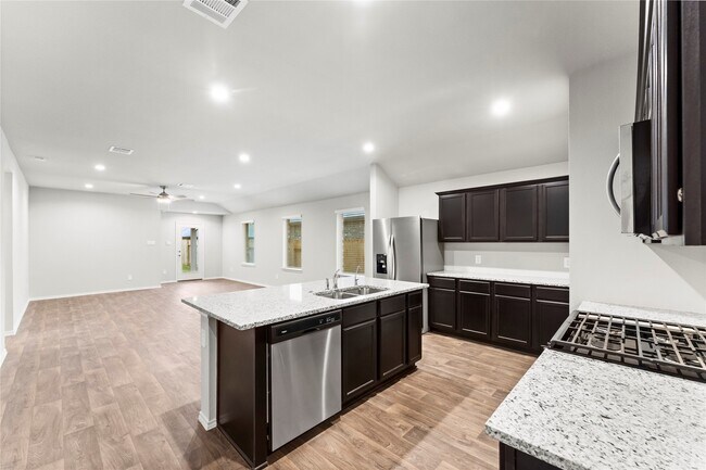 Building Photo - 40491 Gdn Hts Ln