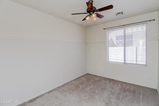 Building Photo - 1375 W Musket Way